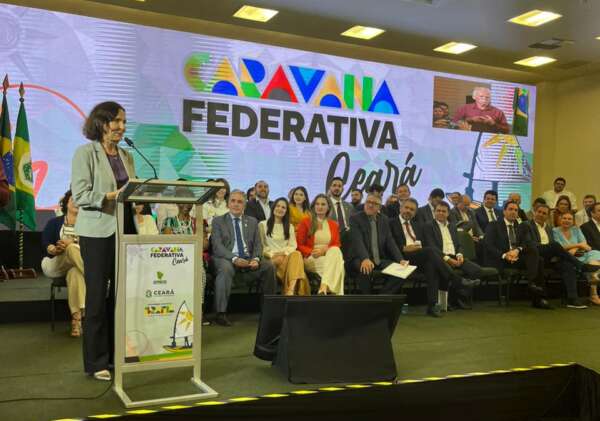 Fala da secretária executiva do Ministério da Educação, Izolda Cela.