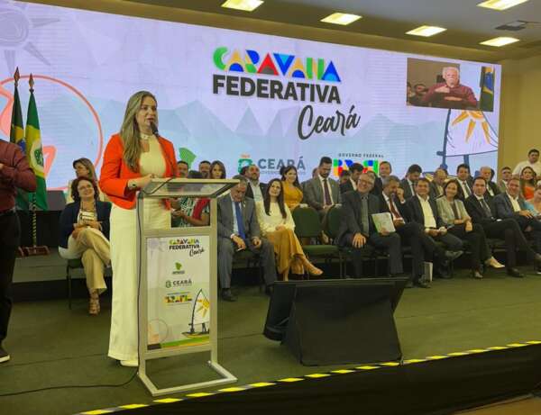 Fala da senadora Augusta Brito na abertura da caravana Federativa do Ceará